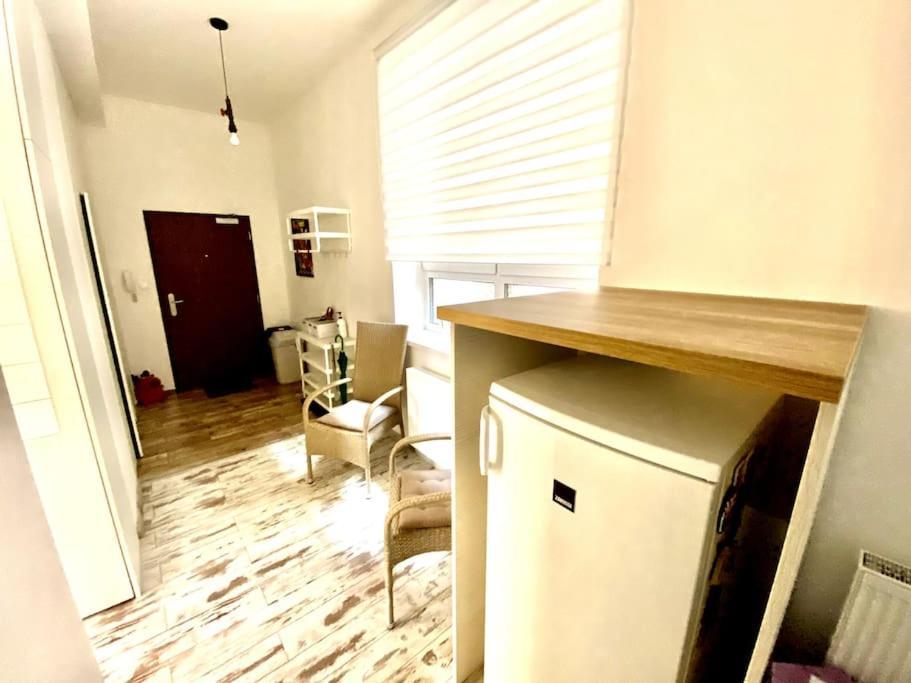 Residence Park Lovely Apartman With Private Parking Kysucke Nove Mesto エクステリア 写真