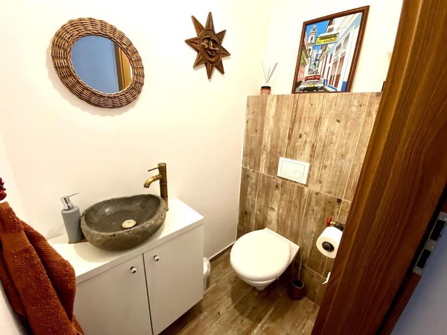 Residence Park Lovely Apartman With Private Parking Kysucke Nove Mesto エクステリア 写真