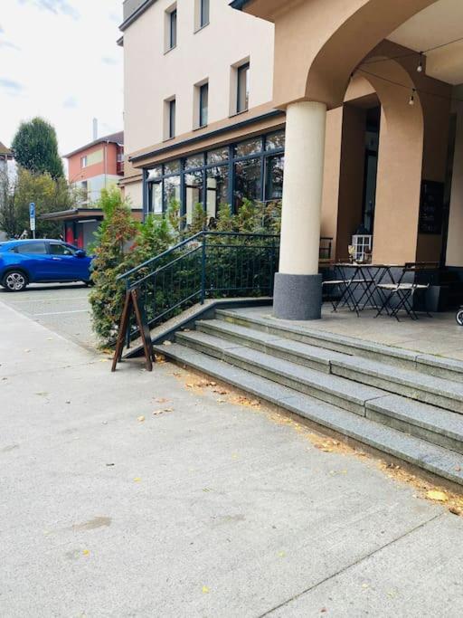 Residence Park Lovely Apartman With Private Parking Kysucke Nove Mesto エクステリア 写真