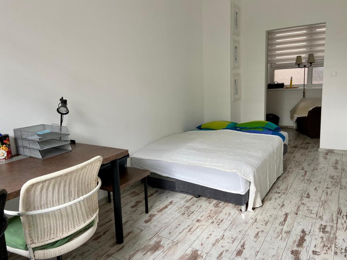 Residence Park Lovely Apartman With Private Parking Kysucke Nove Mesto エクステリア 写真