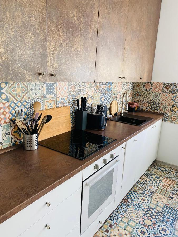 Residence Park Lovely Apartman With Private Parking Kysucke Nove Mesto エクステリア 写真