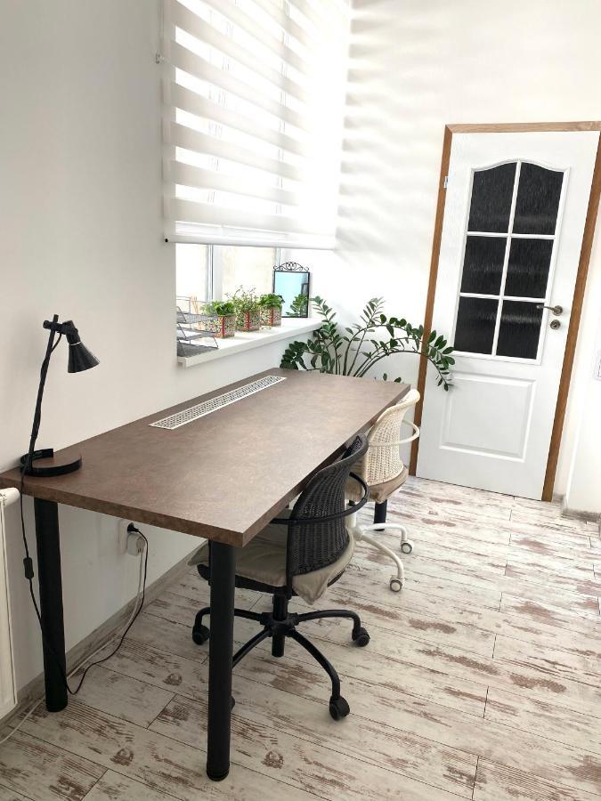 Residence Park Lovely Apartman With Private Parking Kysucke Nove Mesto エクステリア 写真